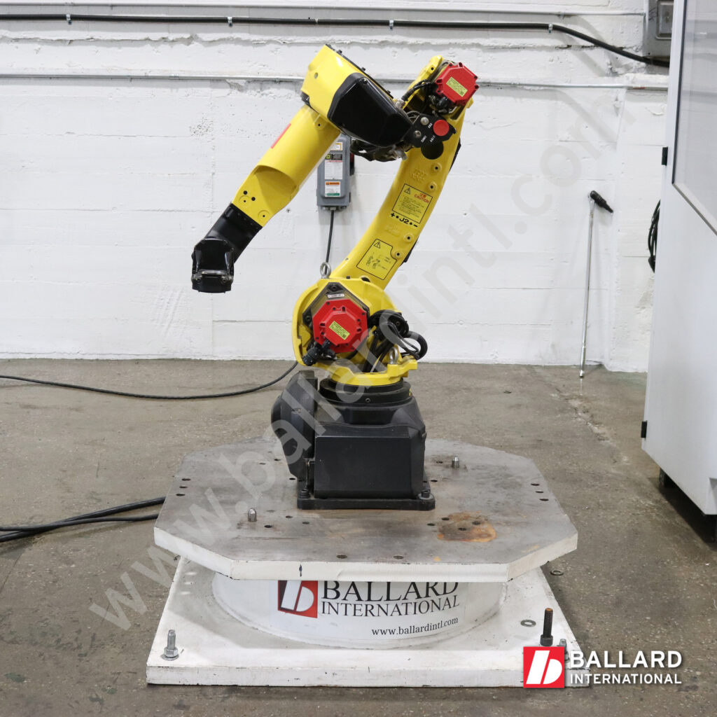 FANUC M-10iD/12 used industrial palletizing robot with R30iB plus controller F250653